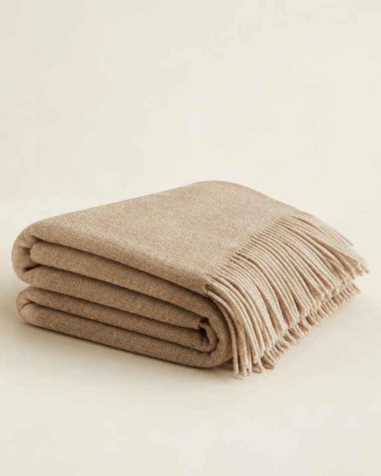 Wollen plaid zandkleur